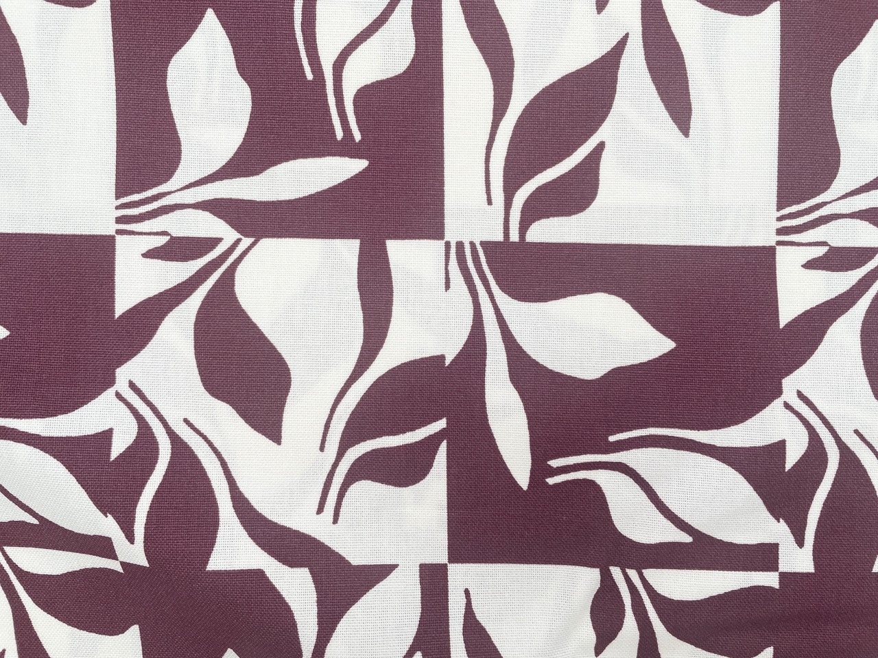 Baumwoll Canvas "Abstract Leaves" Beere