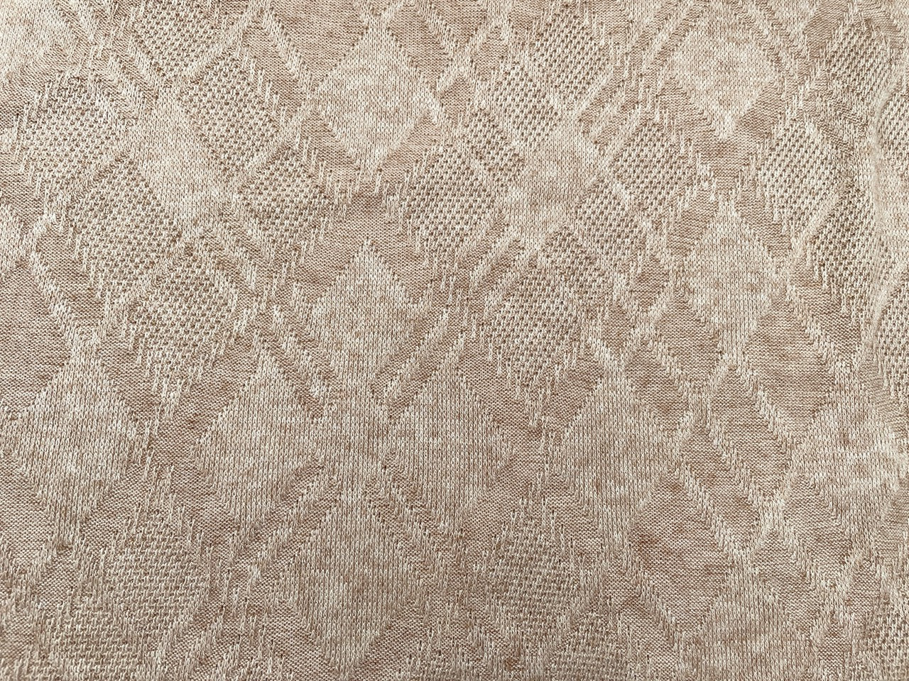 Jacquard Strick Hellbraun