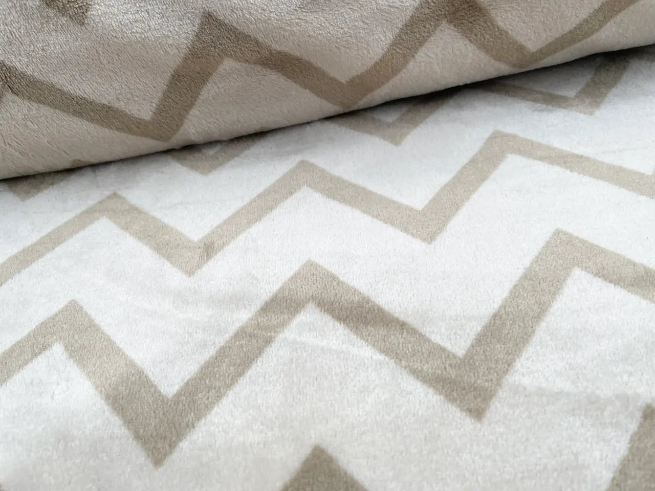 Flanell Fleece "Zick Zack" Beige