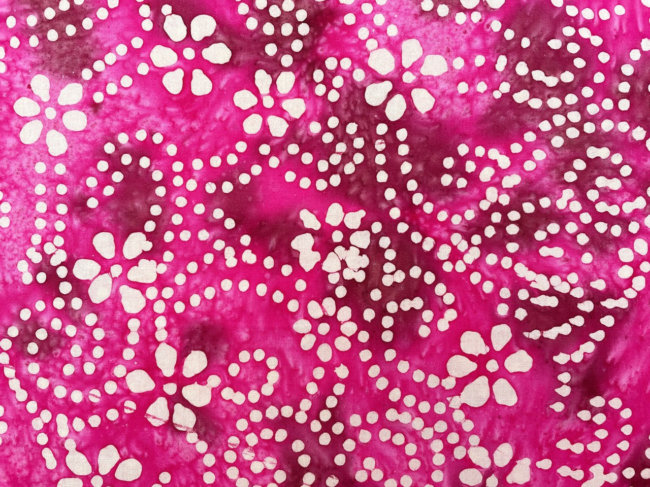 Baumwoll Stoff UNIQUE CRAFTED BATIK COTTON "Blumenmuster" Cerise