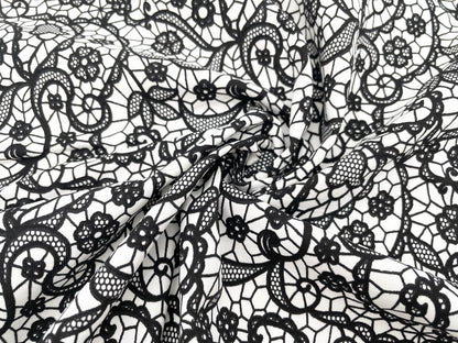 Farbwechsel Jersey "Spitzen Paisley"