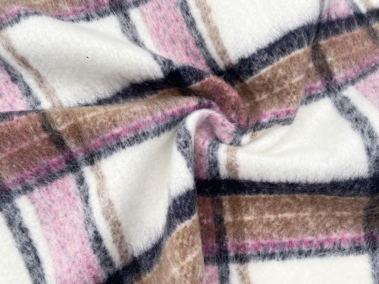 Flauschiger Mantel Wollstoff große Karos Rosa Wollweiß