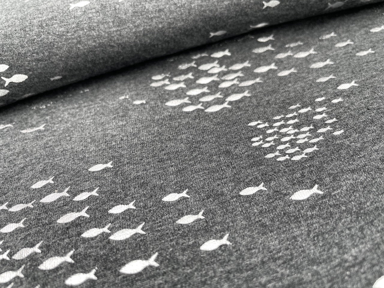 Foil Print Jersey "Fische" Dunkelgrau Melange