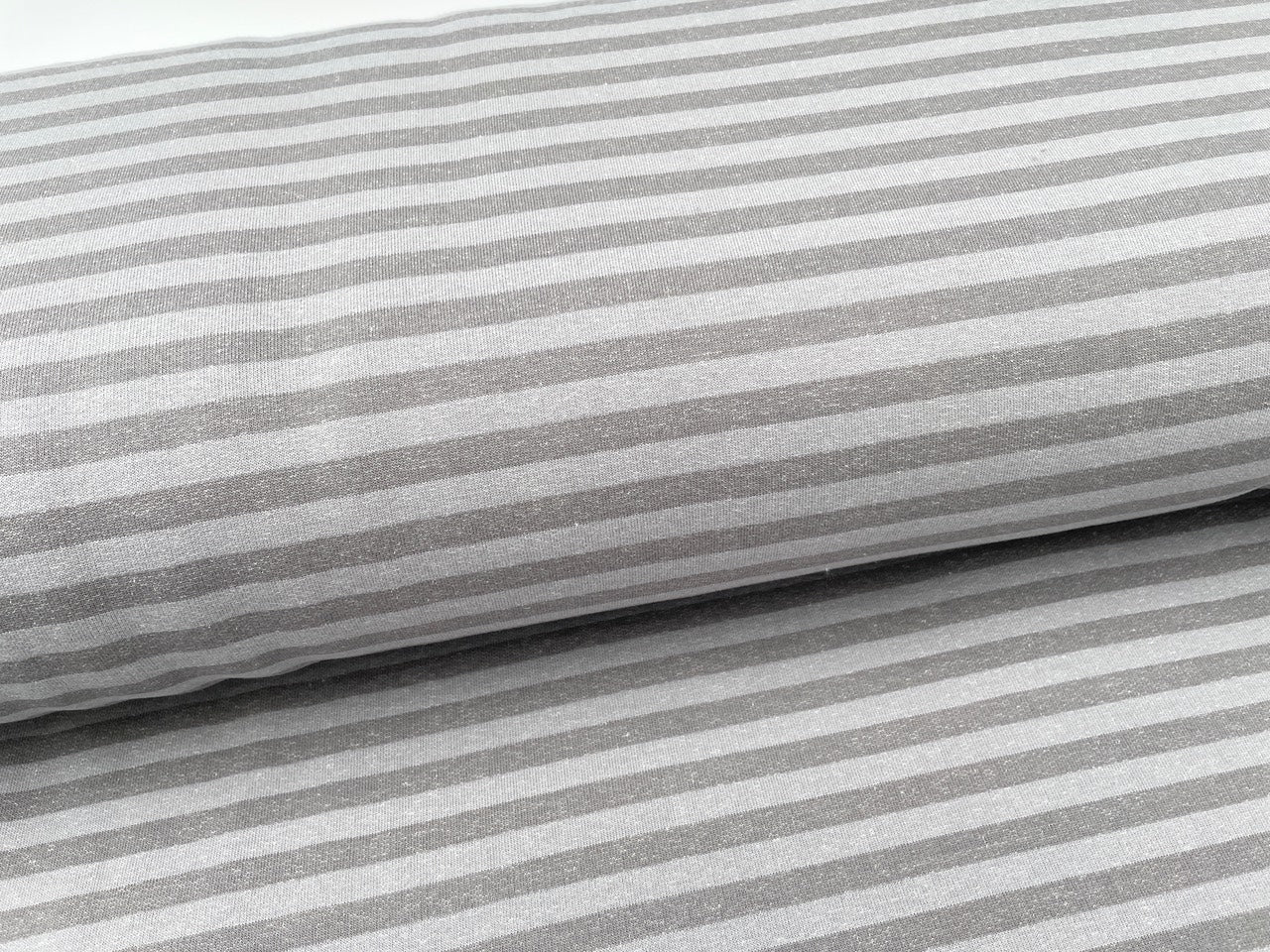 Heavy Sweat Baumwolle "Streifen" Grau Reststück 75 cm x 150 cm