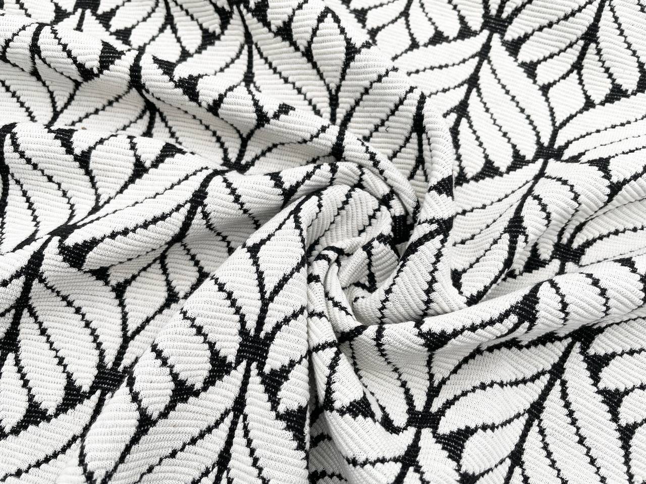 Jacquard Jersey "Blattmuster"