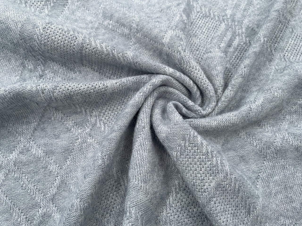 Jacquard Strick Hellgrau