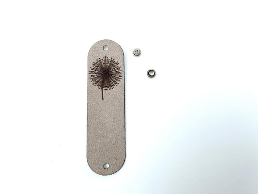 Kunstleder Label zum Knicken "Pusteblume" Natur