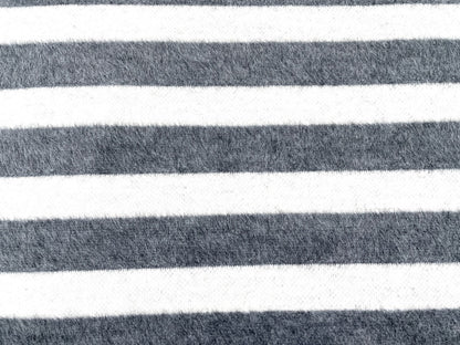 Kuschel Baumwoll Strick "Streifen" Grau Weiß Reststück 85cm x 125cm