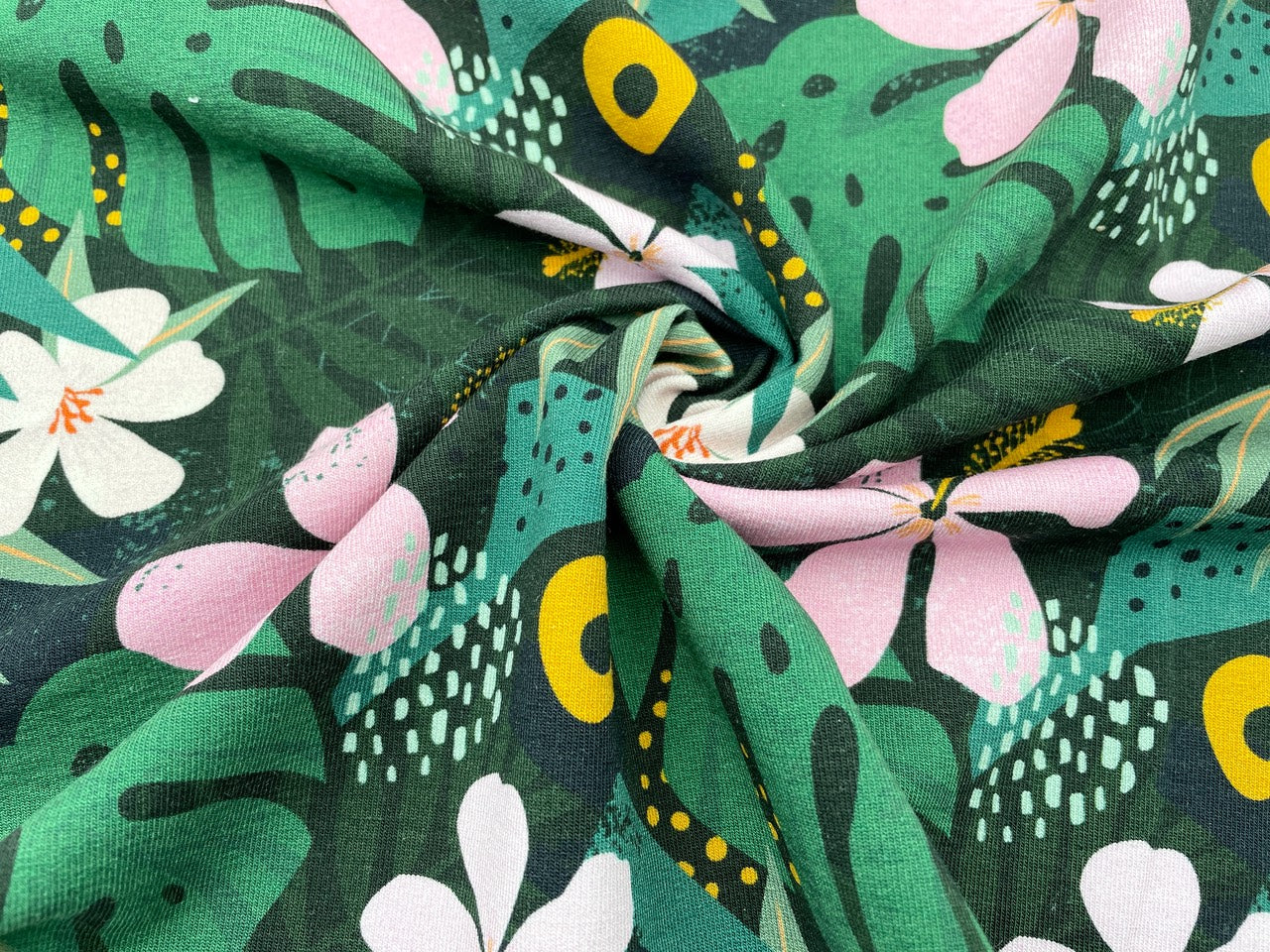 Digitaldruck Kuschelsweat "Jungle Flowers" Grün