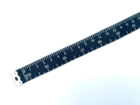 Maßband aus Satin Schwarz