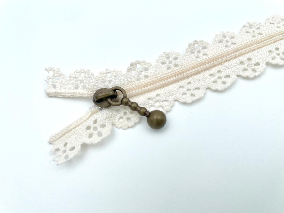 Reißverschluss mit Spitze 20cm Creme Weiß