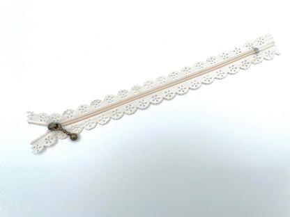 Reißverschluss mit Spitze 20cm Creme Weiß