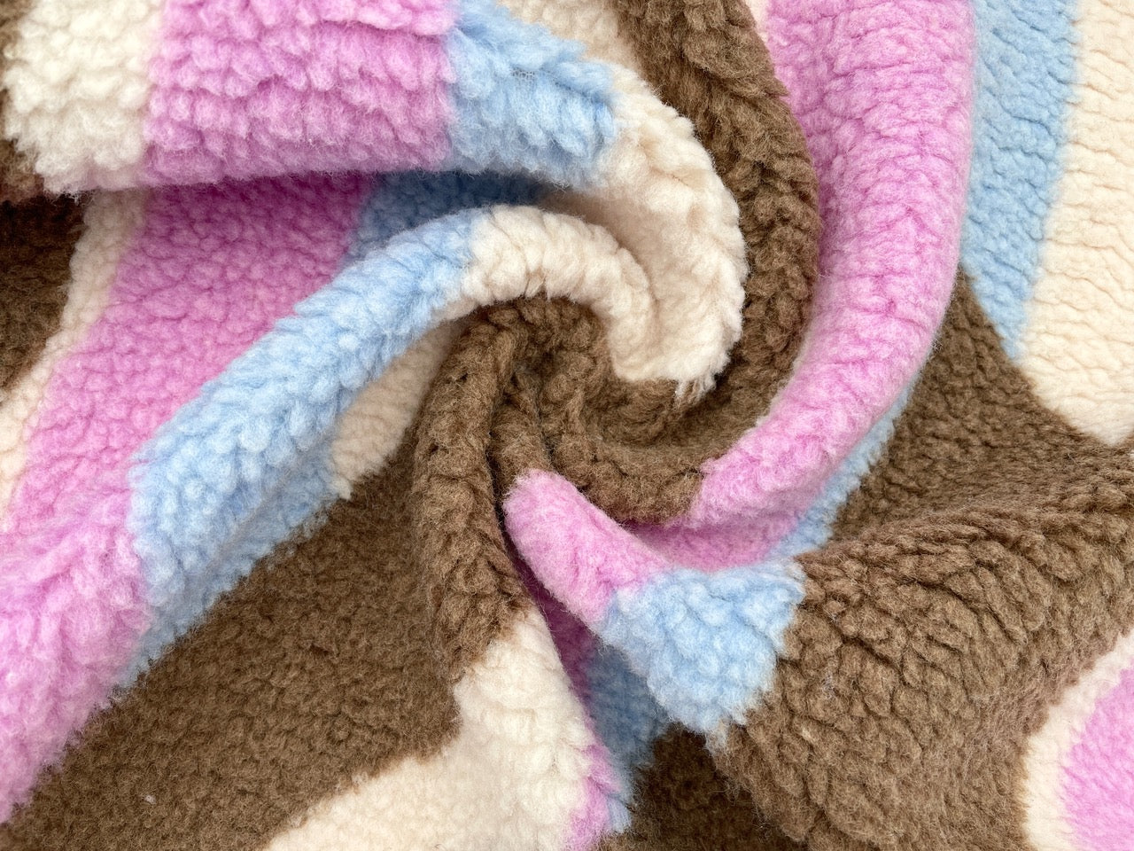 Teddy Stoff "Swirl" Multicolor