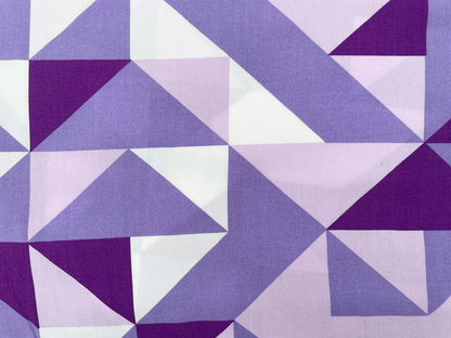 Viskose Popeline Frau Maerz "Geometrische Dreiecke" Lila