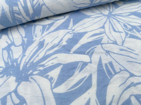 Viskose Twill "Große Blüten" Hellblau