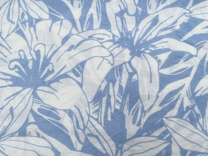 Viskose Twill "Große Blüten" Hellblau