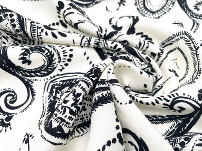 Viskose Twill "Paisley" Weiß