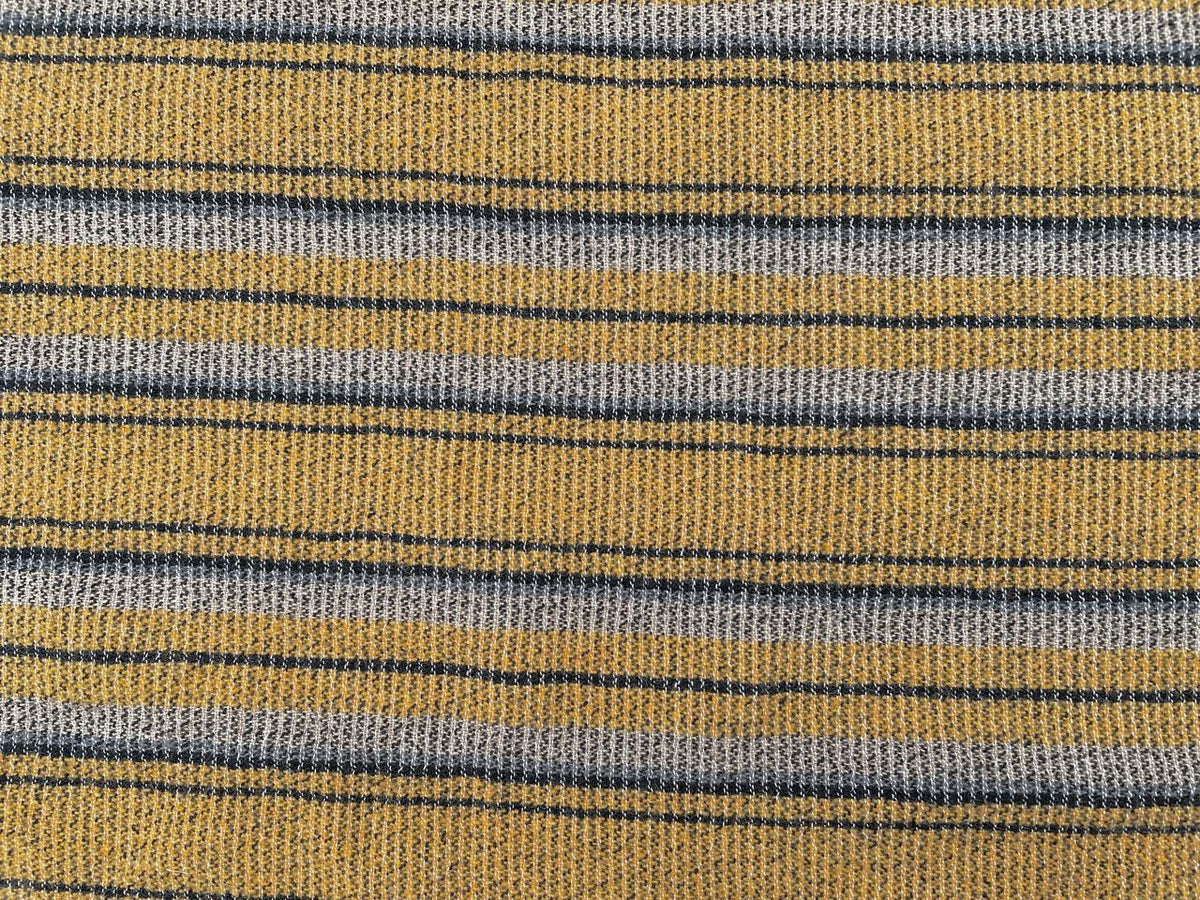 Leichter Wollstoff mit Streifen