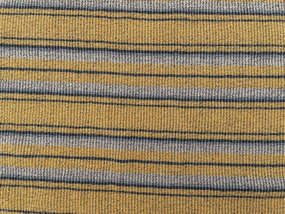 Leichter Wollstoff mit Streifen